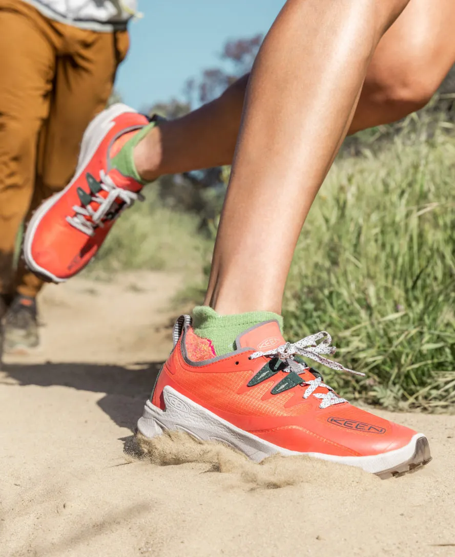 Black and Star White Women's Zionic Speed Hiking Shoe.