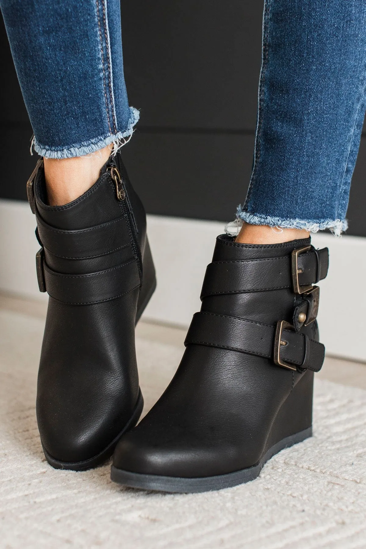 Blowfish Pomela Wedge Boots- Black Sheriff