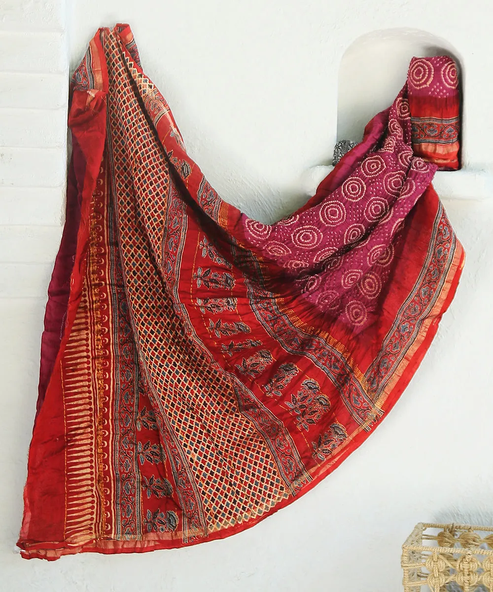 Handloom Red And Pink Maheshwari Silk Bandhani Saree With Hand Block Ajrakh Print