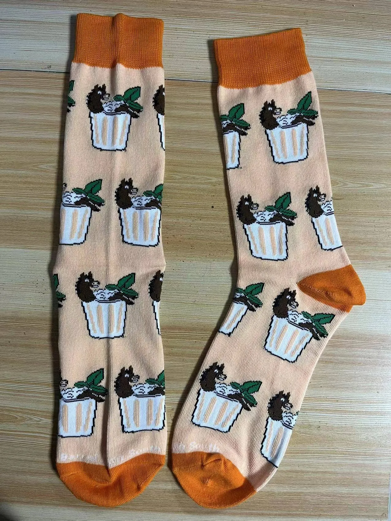 Horse Racing Horse - Mint Julep Cup Socks.