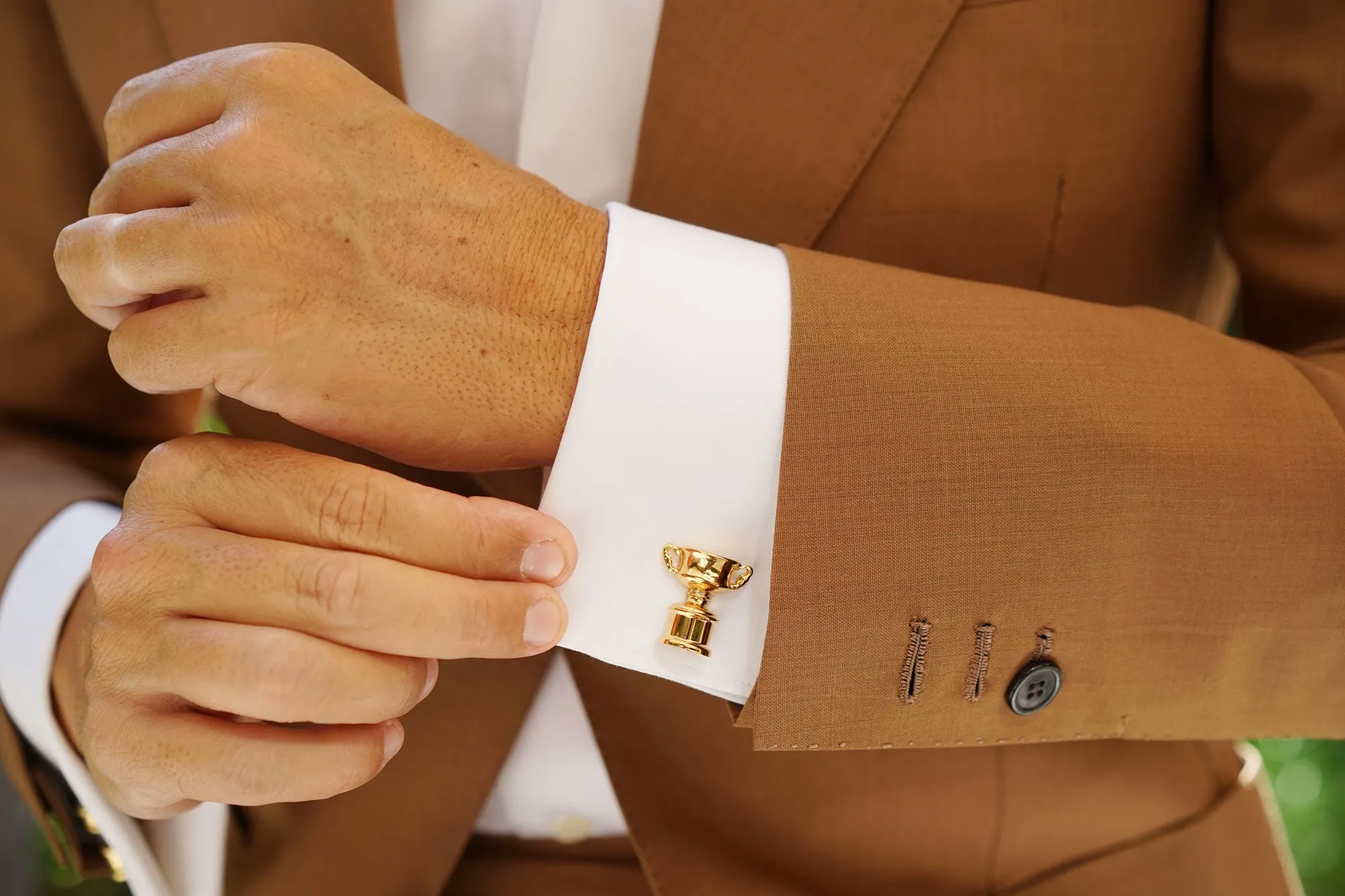 Kentucky Derby Trophy Cufflinks - Best Price & Fast Shipping on Derby Trophy Cufflinks | Order Now!