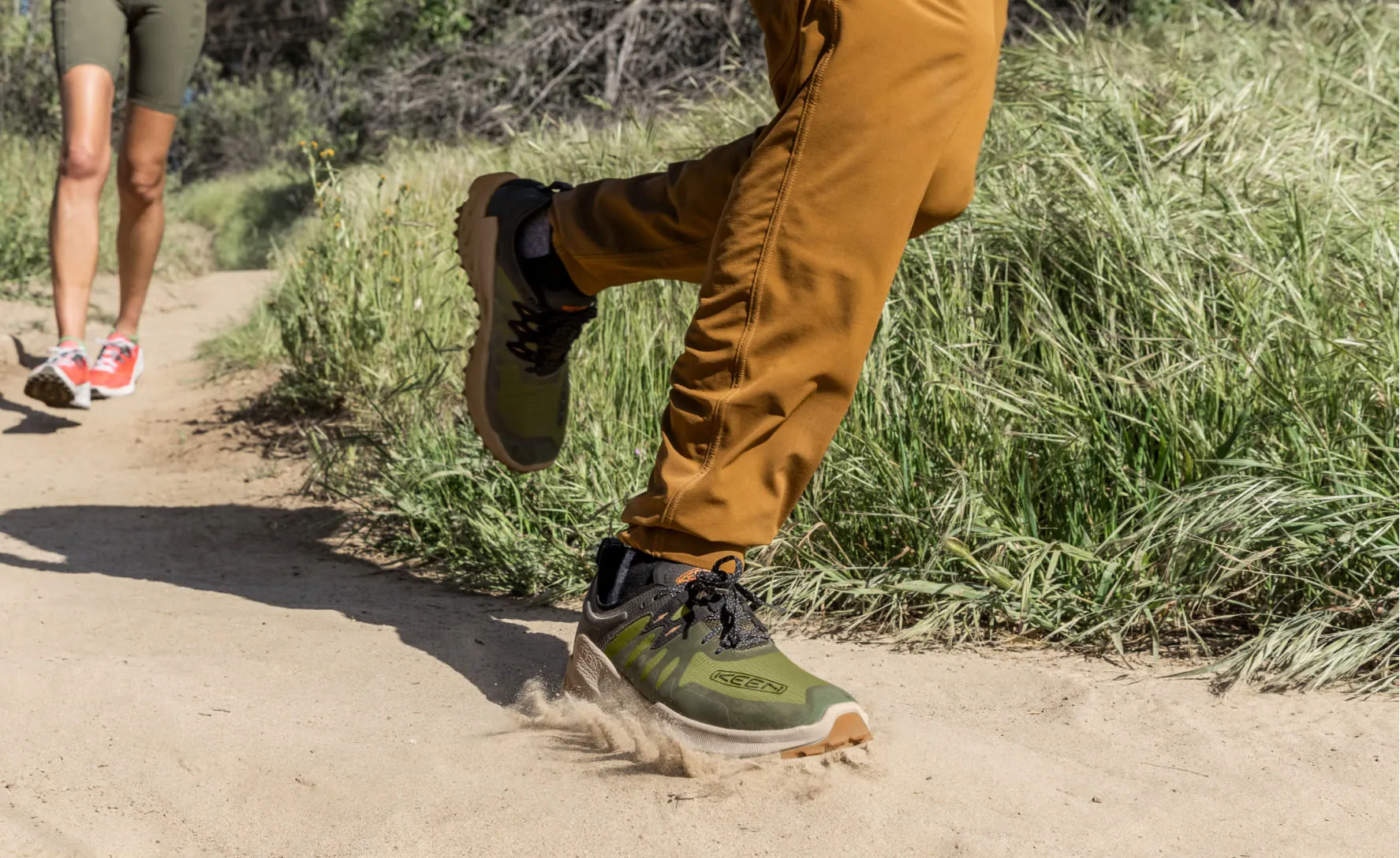 Men's Zionic Speed Hiking Shoe | Dark Olive/Scarlet Ibis