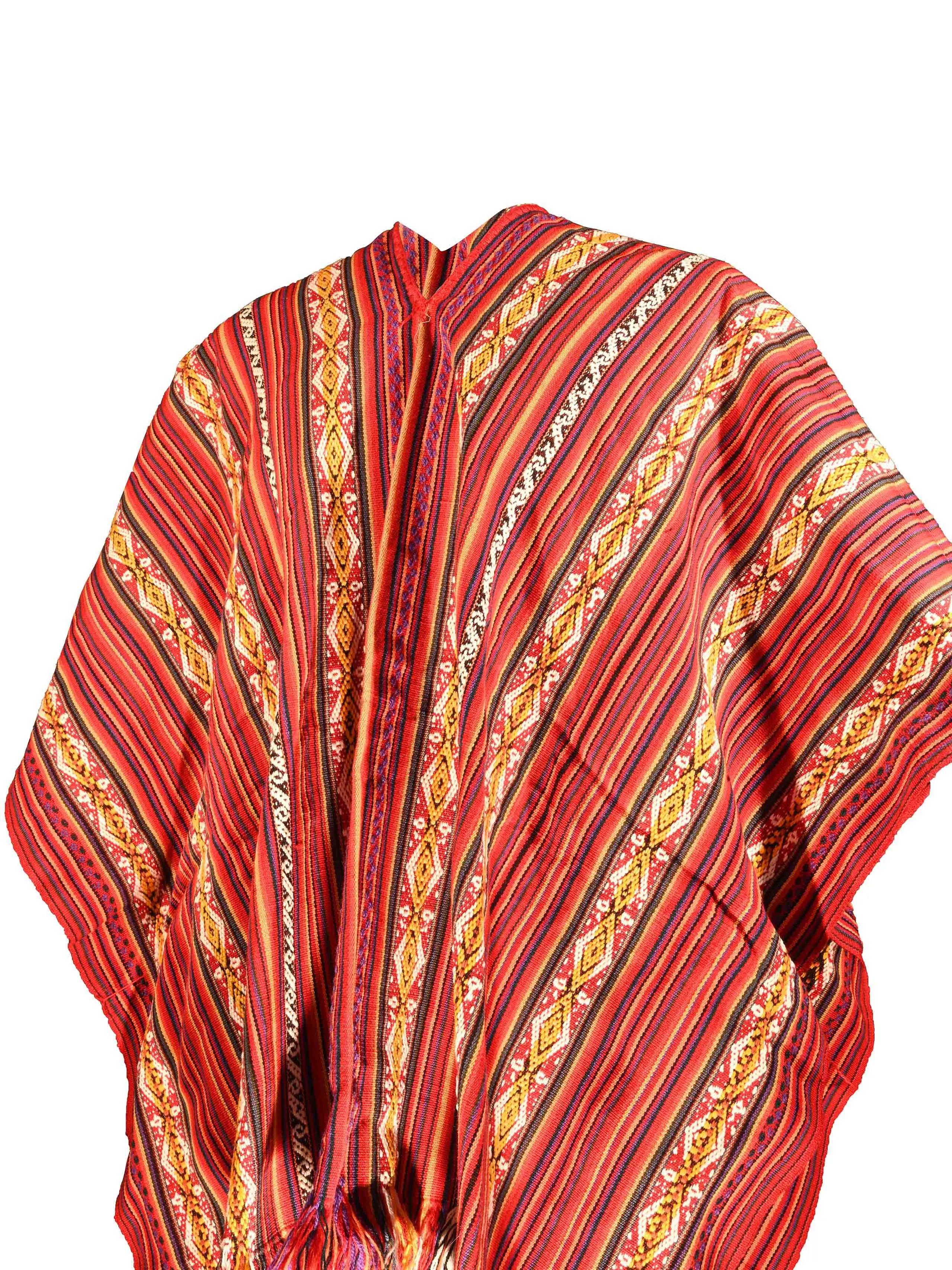 Peruvian Poncho - Kinsa Pata: Find Authentic Peruvian Ponchos