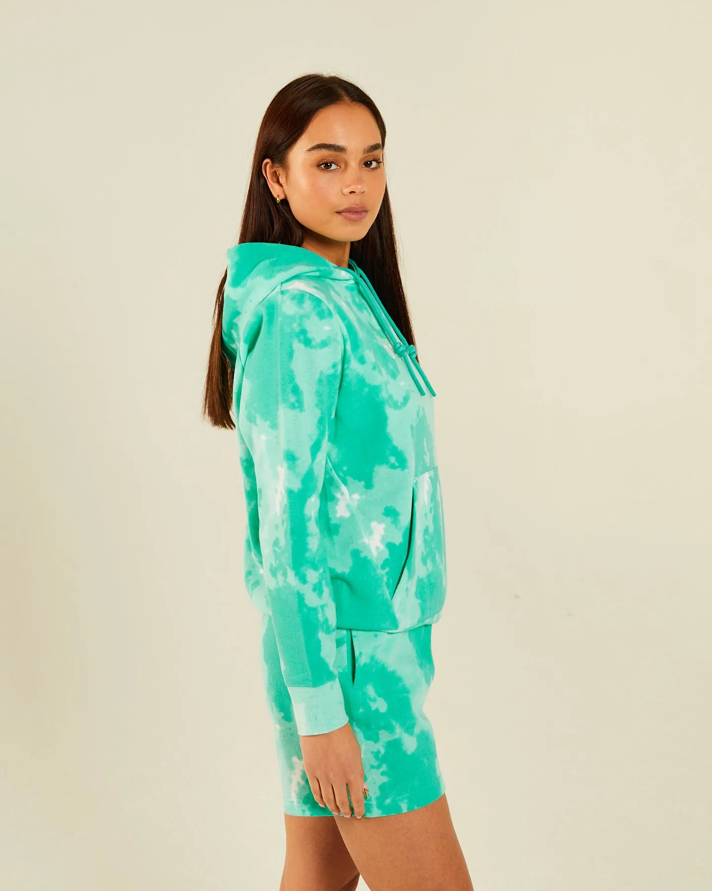 Sorcha Hood Mint Tie Dye can be optimized for better search engine rankings as Mint Tie Dye Sorcha Hood.