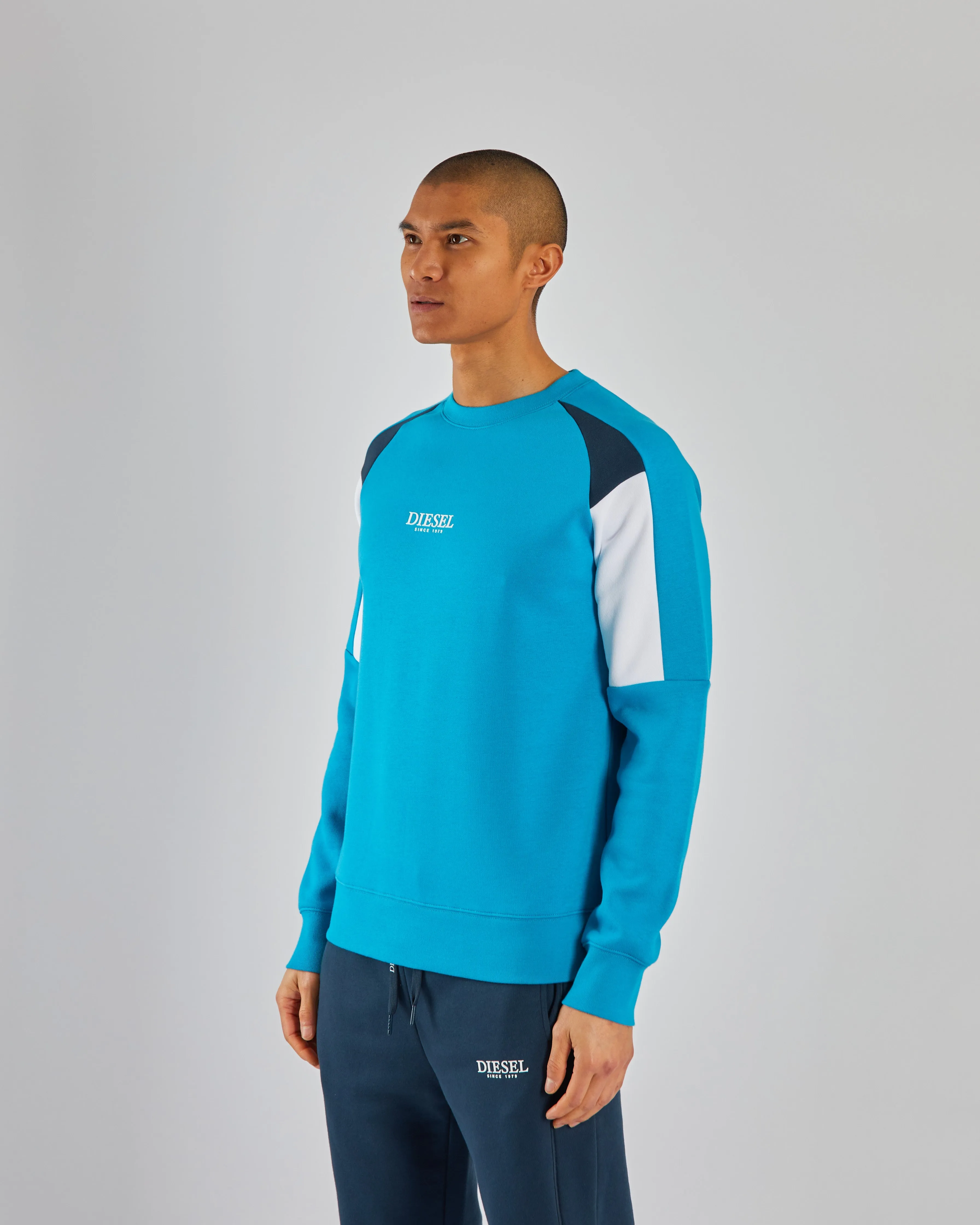 Talin Sweatshirt Algiers Blue - Buy Online at a Great Price.