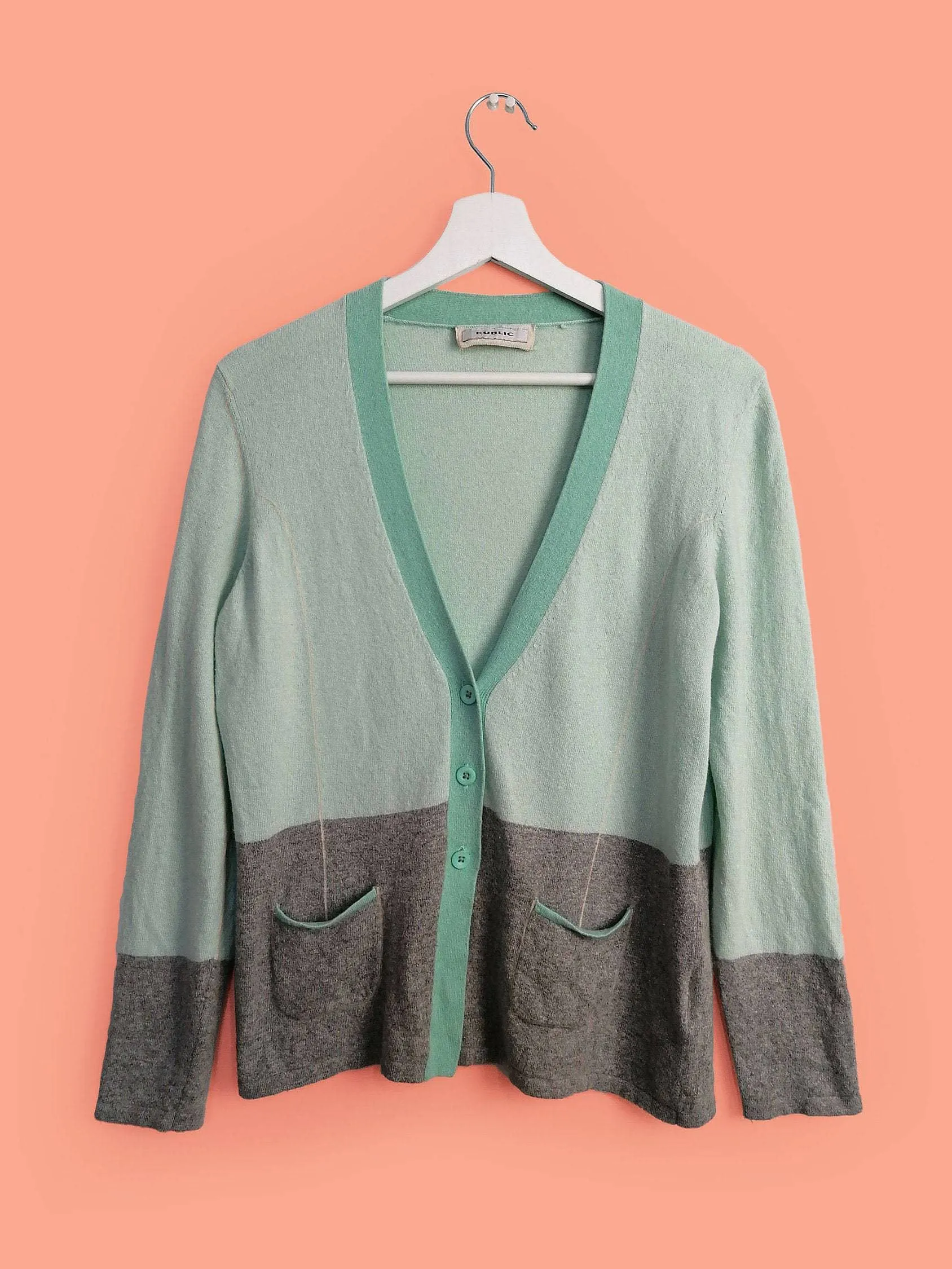 Wool Cashmere Cardigan - Size M-L (Public)