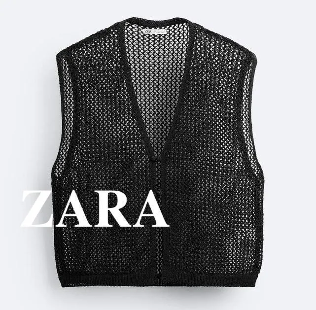 ZARA | Simple Vests & Vests